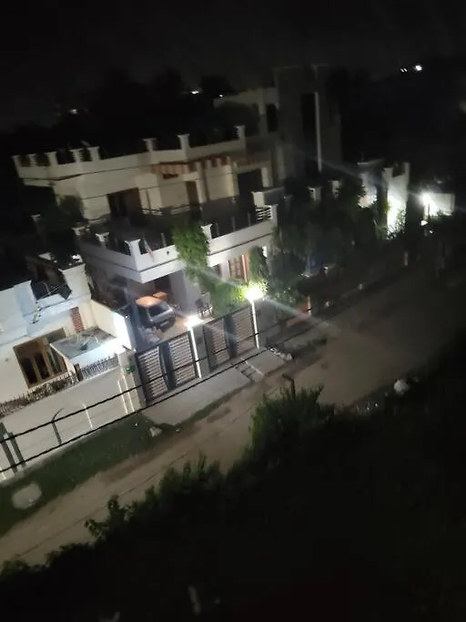 Moonlight Homestay Waranasi Apartament